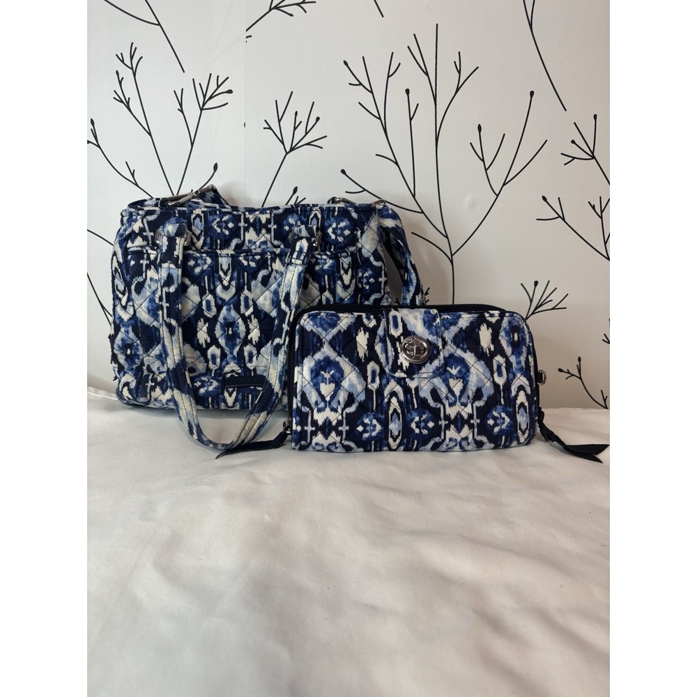 Vera Bradley Ikat Island Purse  Magnetic Closure‎ & Matching Wallet w/ Turn Lock